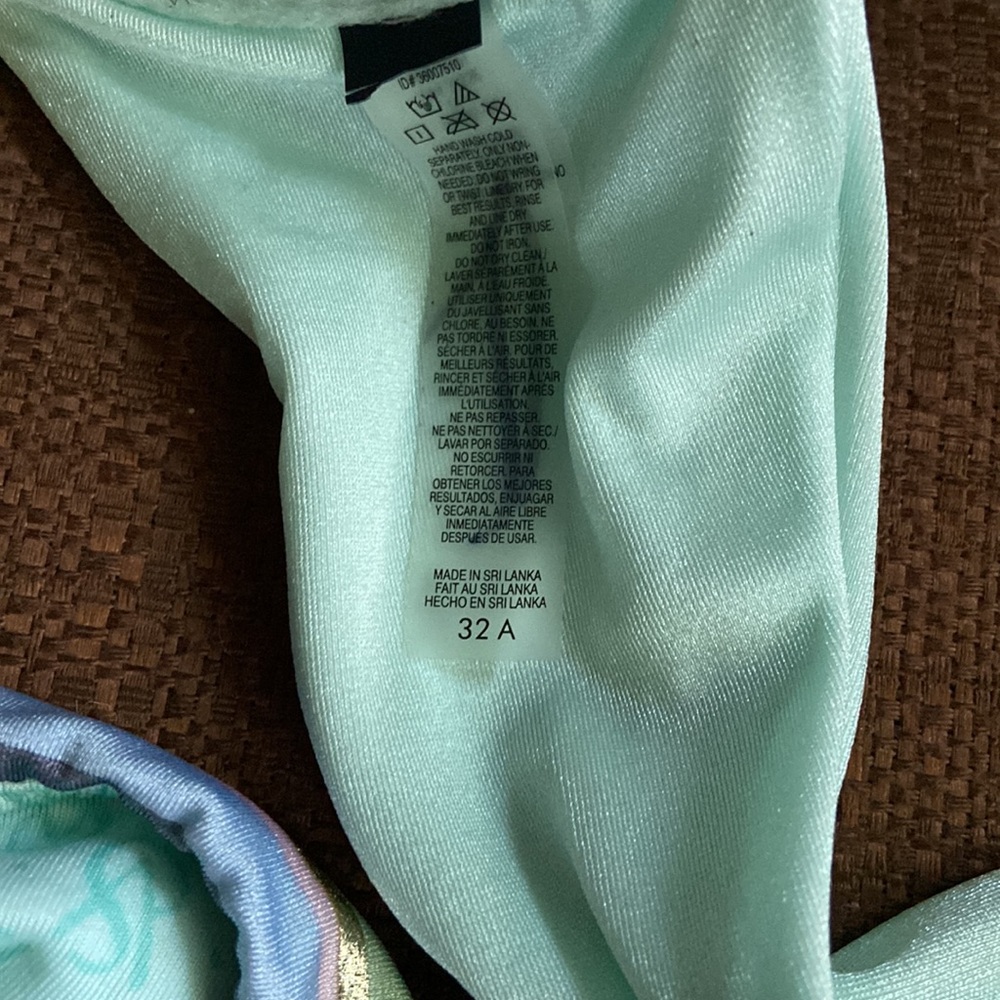 Victoria's Secret striped bandeau padded bikini - Picture 4 of 7